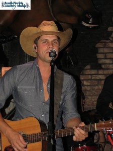 Dustin Lynch