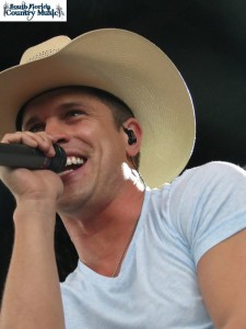 Dustin Lynch