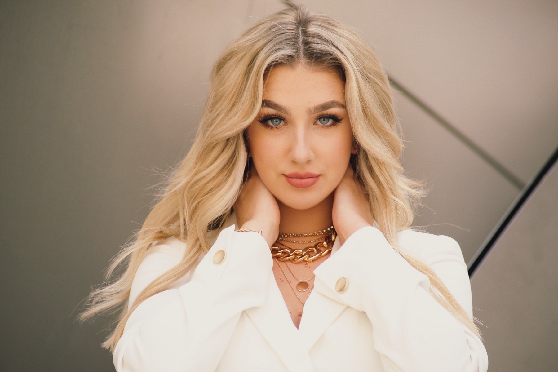 Interview with Presley Tennant Hometown Country Music
